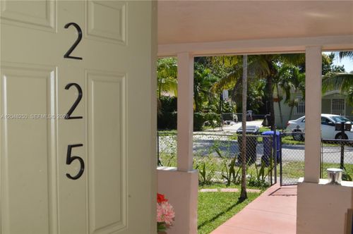 0-225 Ne 171st Ter, North Miami Beach, FL, 33162-1859 | Card Image