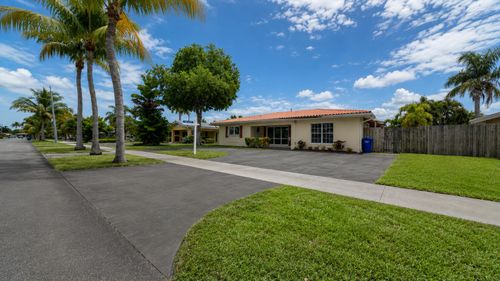 420 Se 4th Ct, Pompano Beach, FL, 33060-8013 | Card Image
