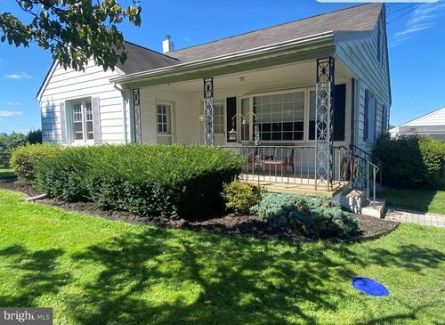 560 Coatesville Rd, WEST GROVE, PA, 19390-9232 | Card Image