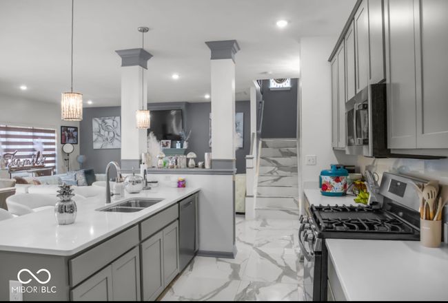 210 Lynnette Way, House other with 5 bedrooms, 3 bathrooms and null parking in Cumberland IN | Image 5