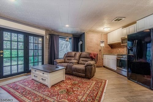 13 Sunrise Trl, Sandyston, NJ, 07826-5104 | Card Image