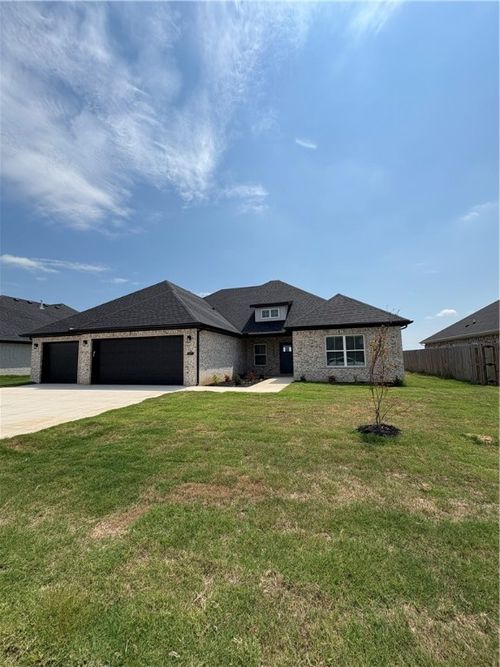 841 Bellagiola Ave, Tontitown, AR, 72762-4589 | Card Image
