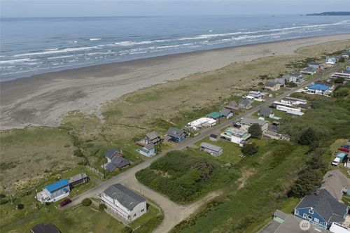 1 Pacific Ln, Pacific Beach, WA, 98571-4900 | Card Image