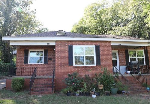 952 North Ave, Macon, GA, 31211-1847 | Card Image