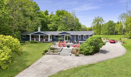 4030 Mountainview Rd, Lincoln, ON, L3J2C8 | Card Image