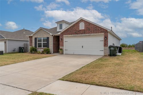 7312 E 141st St N, Collinsville, OK, 74021 | Card Image