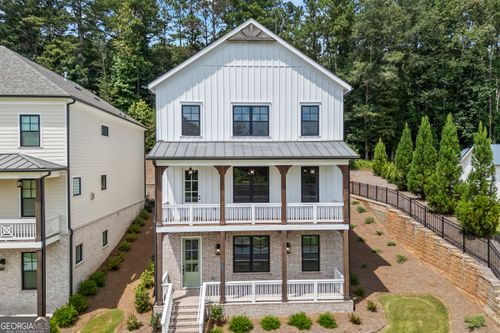 3900 White St, Suwanee, GA, 30024-5118 | Card Image