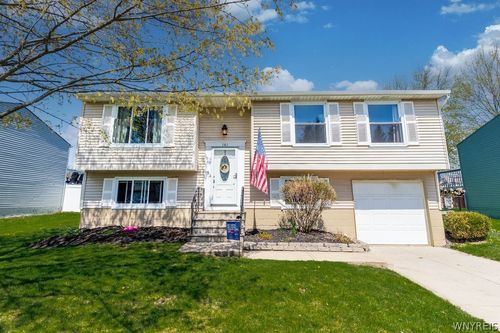 161 Oakhill Dr, Hamburg, NY, 14075-4622 | Card Image