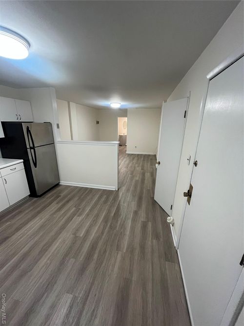 1-111 Lincoln Ave, Pelham, NY, 10803-1602 | Card Image