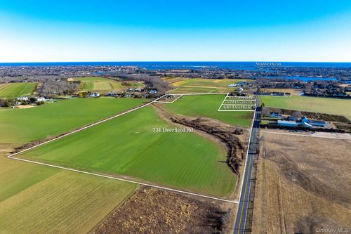 635-731 Deerfield Rd, Water Mill, NY, 11976-2113 | Card Image