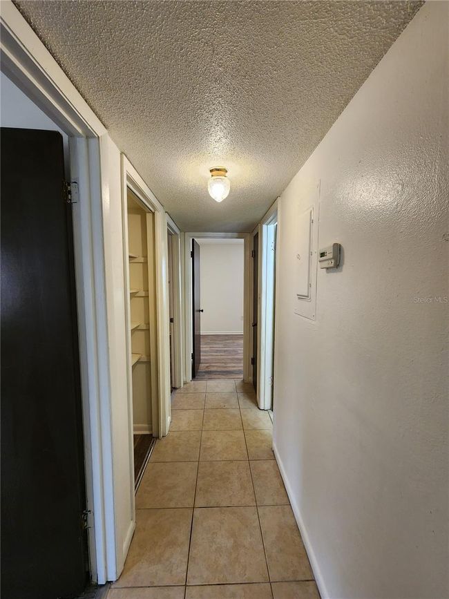 APT-5 - 300 Nw 20 Th Ave, Condo with 2 bedrooms, 1 bathrooms and null parking in GAINESVILLE FL | Image 16