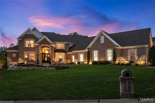 5319 Lancelot Dr, Weldon Spring, MO, 63304-5742 | Card Image