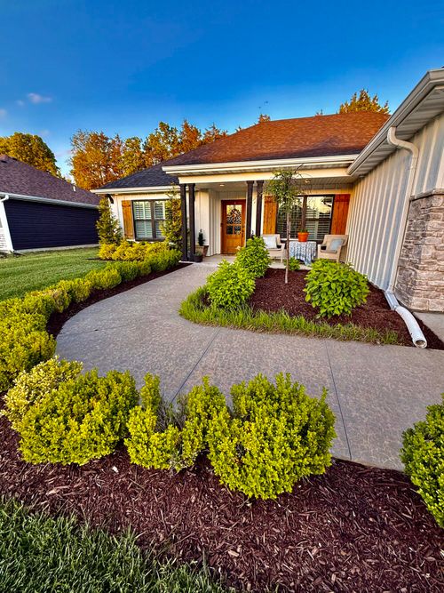 1504 Spring Mountain Dr, COLUMBIA, MO, 65201-8293 | Card Image