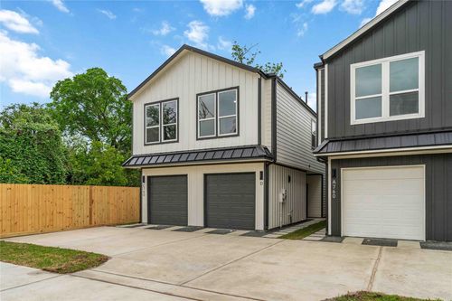 cd-760 Lucky St, Houston, TX, 77088-6302 | Card Image