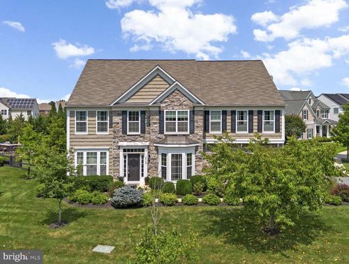 18709 Ashbourne Pl, OLNEY, MD, 20832-1911 | Card Image