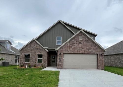 2304 N Zane St, Siloam Springs, AR, 72761 | Card Image