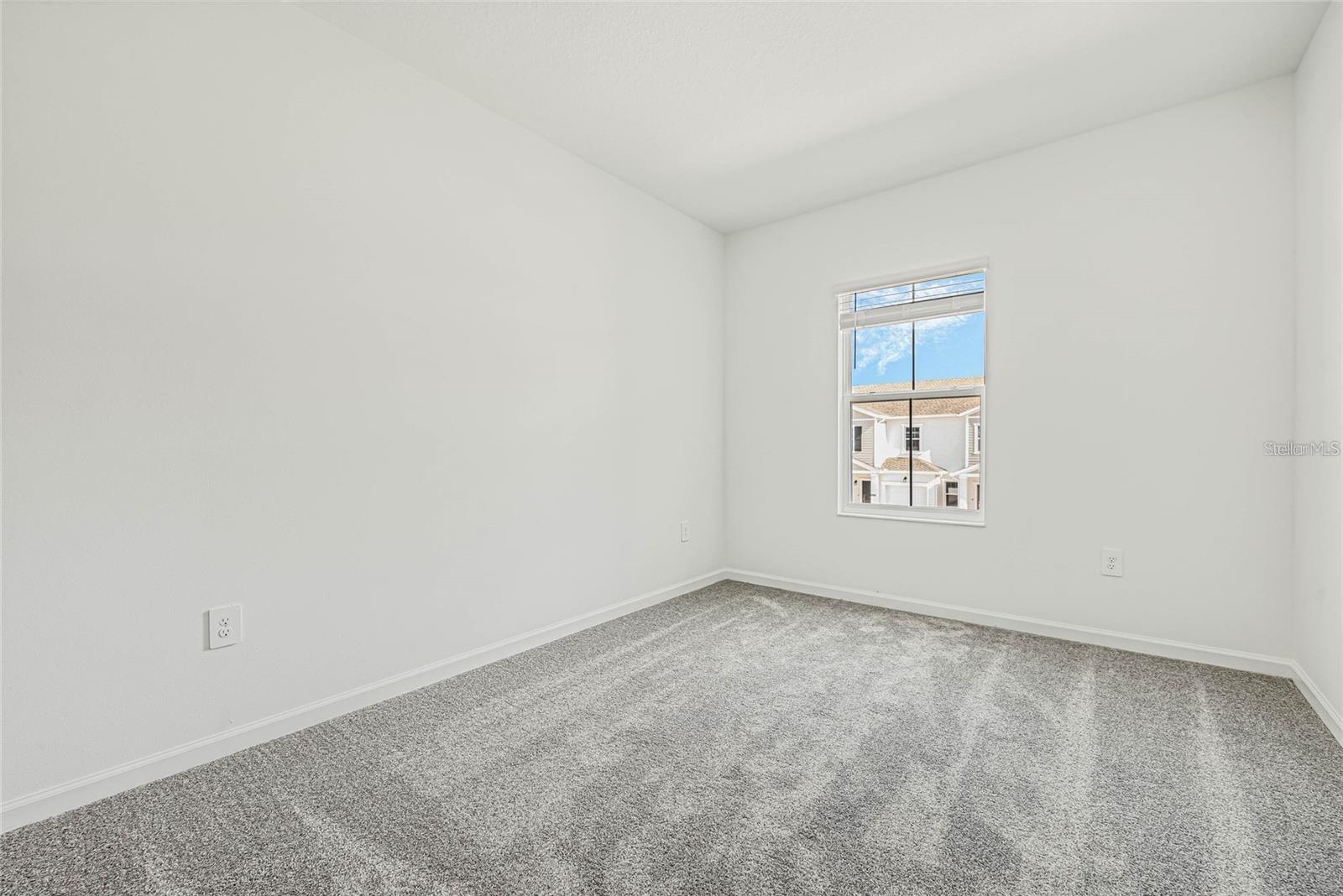 Residential Lease in DAVENPORT 4