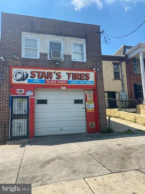 4420 Market St, Philadelphia, PA, 19104-2909 | Card Image