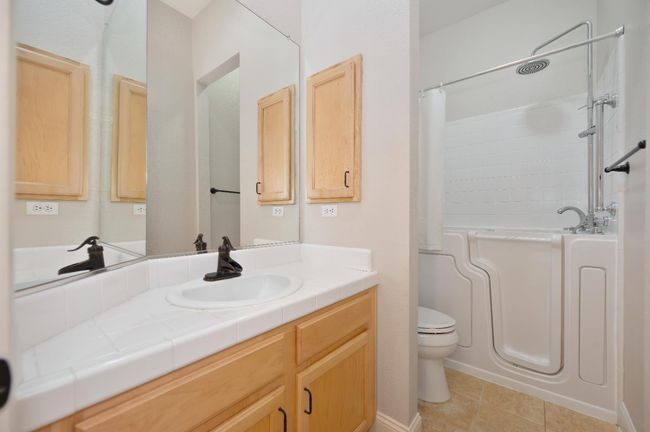 12040 Gold Arbor Ln, House other with 3 bedrooms, 2 bathrooms and null parking in Gold River CA | Image 13