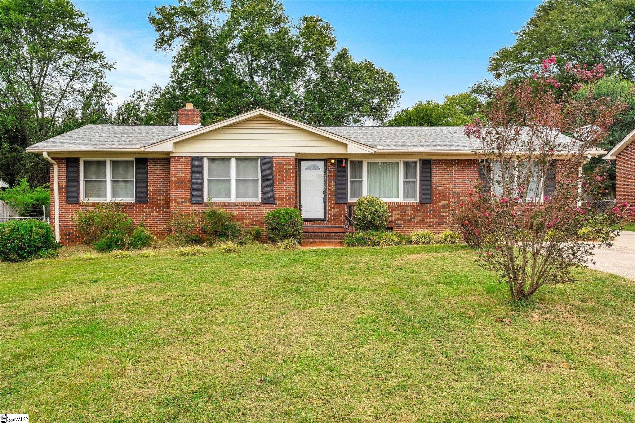 Folkstone St, Greenville, SC 29605