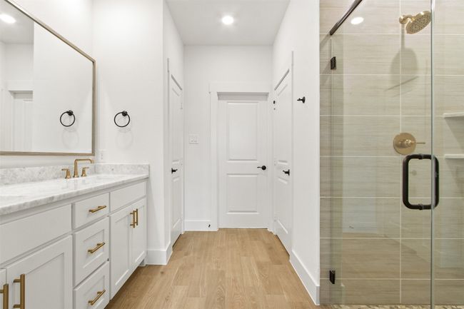 016-12516AudubonTrail-Rowlett-TX-75089-PrimaryBathroom.jpg-SMALL | Image 16