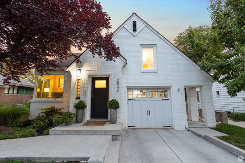 2532 S 1500 E, Salt Lake City, UT, 84106-3533 | Card Image