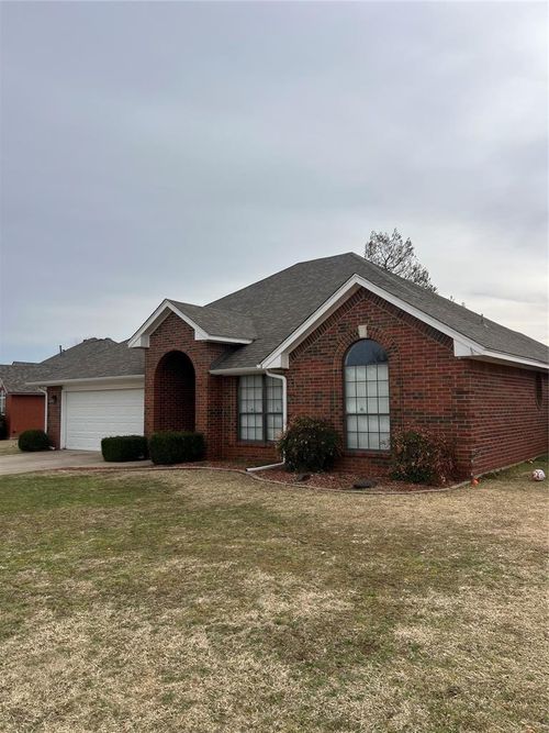 4109 Castlerock Rd, Norman, OK, 73072-1765 | Card Image