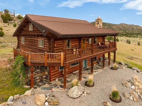 42 E L & M Ranch, Ennis, MT, 59729 | Card Image