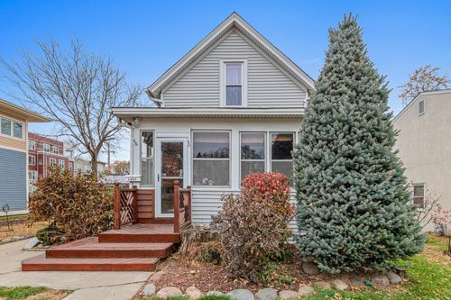 1803 Eustis St, Lauderdale, MN, 55113-5219 | Card Image