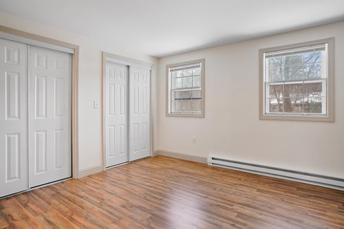 174 Fieldstone Dr, Londonderry, NH, 03053-2711 | Card Image