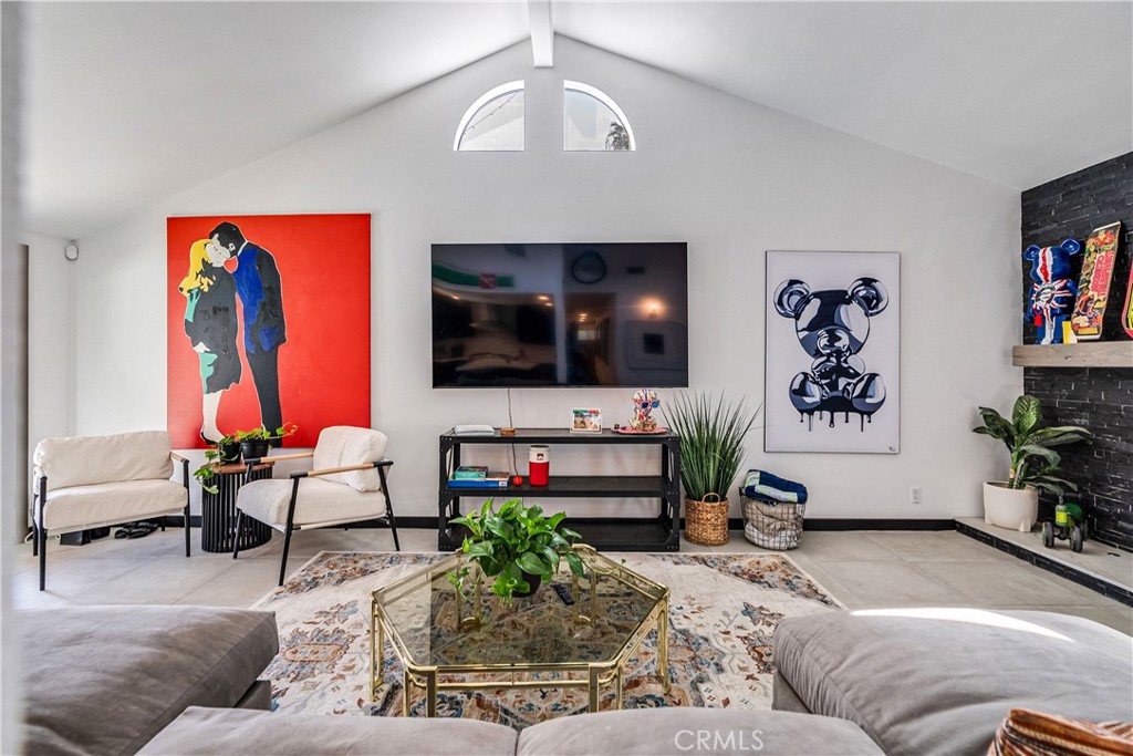 Residential in Canoga Park 4