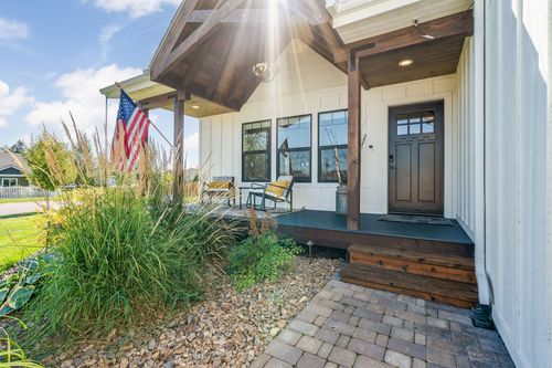 71 Windriver Dr, Kalispell, MT, 59901-8984 | Card Image