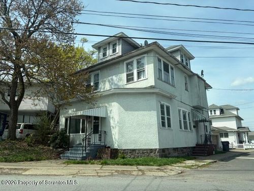 200 Chestnut St, Dunmore, PA, 18512-2310 | Card Image