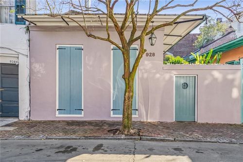 928 Governor Nicholls St, New Orleans, LA, 70116-2431 | Card Image