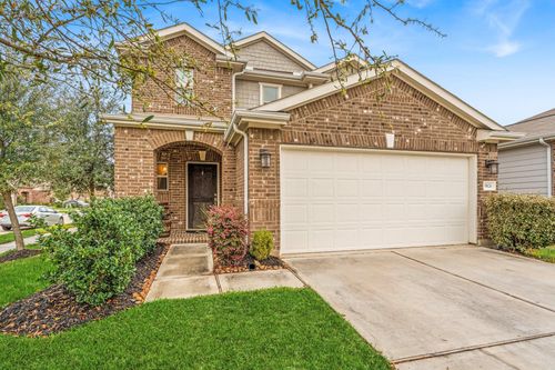 9826 Mills Orchard Dr, Houston, TX, 77070-1032 | Card Image