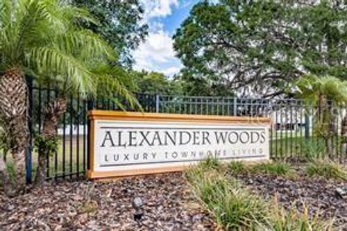 273 Alexander Woods Dr, PLANT CITY, FL, 33563-7117 | Card Image