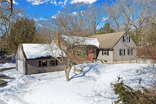 40 Boombridge Rd, Westerly, RI, 02891-1011 | Card Image