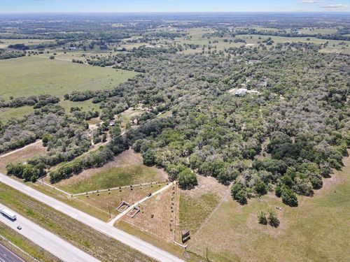 2512 Interstate 10, Weimar, TX, 78962-3800 | Card Image