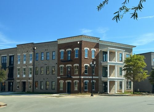 unit-105-3171 Setting Sun Dr, Thompsons Station, TN, 37179-1537 | Card Image