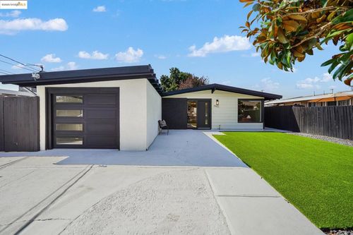 28023 Tampa Ave, Hayward, CA, 94544-5047 | Card Image