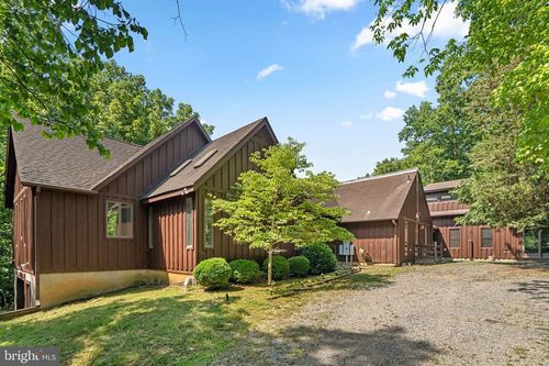 3113 Calmes Neck Ln, BOYCE, VA, 22620-2617 | Card Image