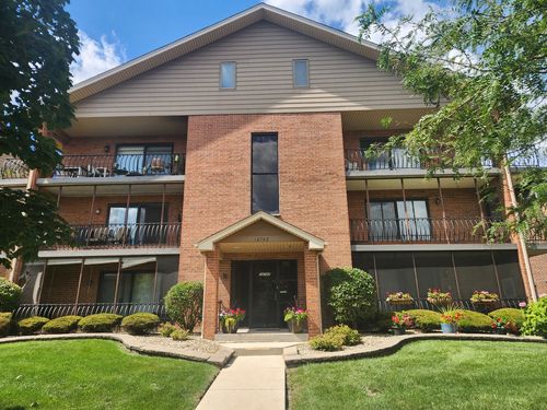 apt-2s-16742 Paxton Ave, Tinley Park, IL, 60477-6668 | Card Image
