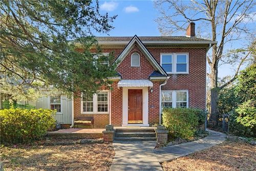 207 Hillcrest Ave, Fayetteville, NC, 28305-4535 | Card Image