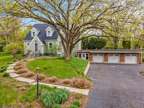 6710 Hillside Rd, CRYSTAL LAKE, IL, 60012-3230 | Card Image