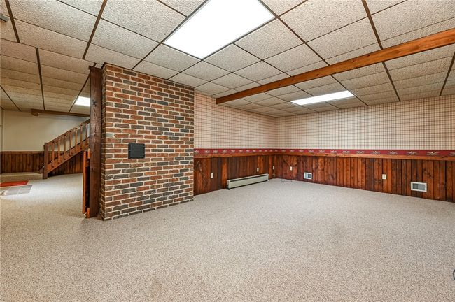 117 Oak Dr, House other with 3 bedrooms, 3 bathrooms and 5 parking in Forward Twp - BUT PA | Image 33