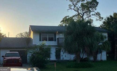 425 Shore Dr E, Oldsmar, FL, 34677-3918 | Card Image