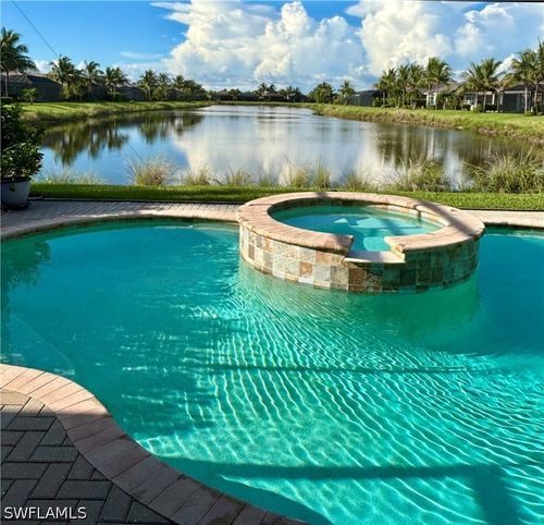 28658 Montecristo Loop, BONITA SPRINGS, FL, 34135-8941 | Card Image