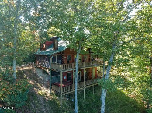 3831 Glenview Way, Sevierville, TN, 37862-8712 | Card Image