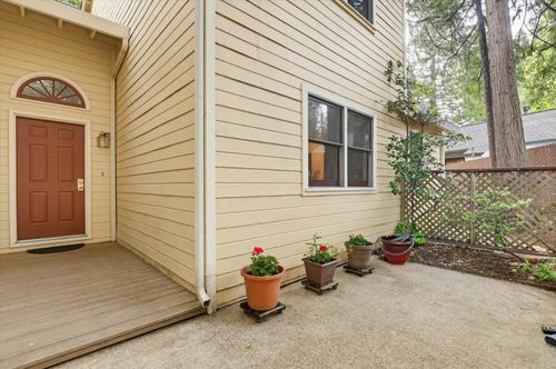 334 Bridge Way, Nevada City, CA, 95959 | Card Image