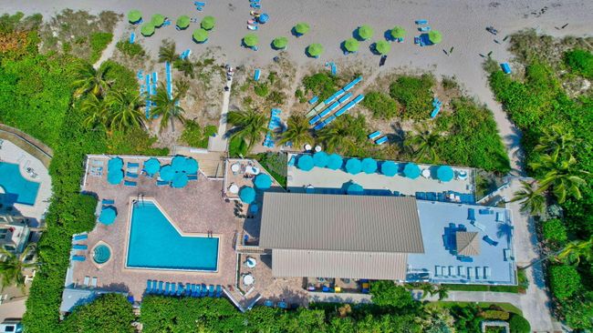 PH10 - 4750 S Ocean Blvd, Condo with 2 bedrooms, 2 bathrooms and null parking in Highland Beach FL | Image 41